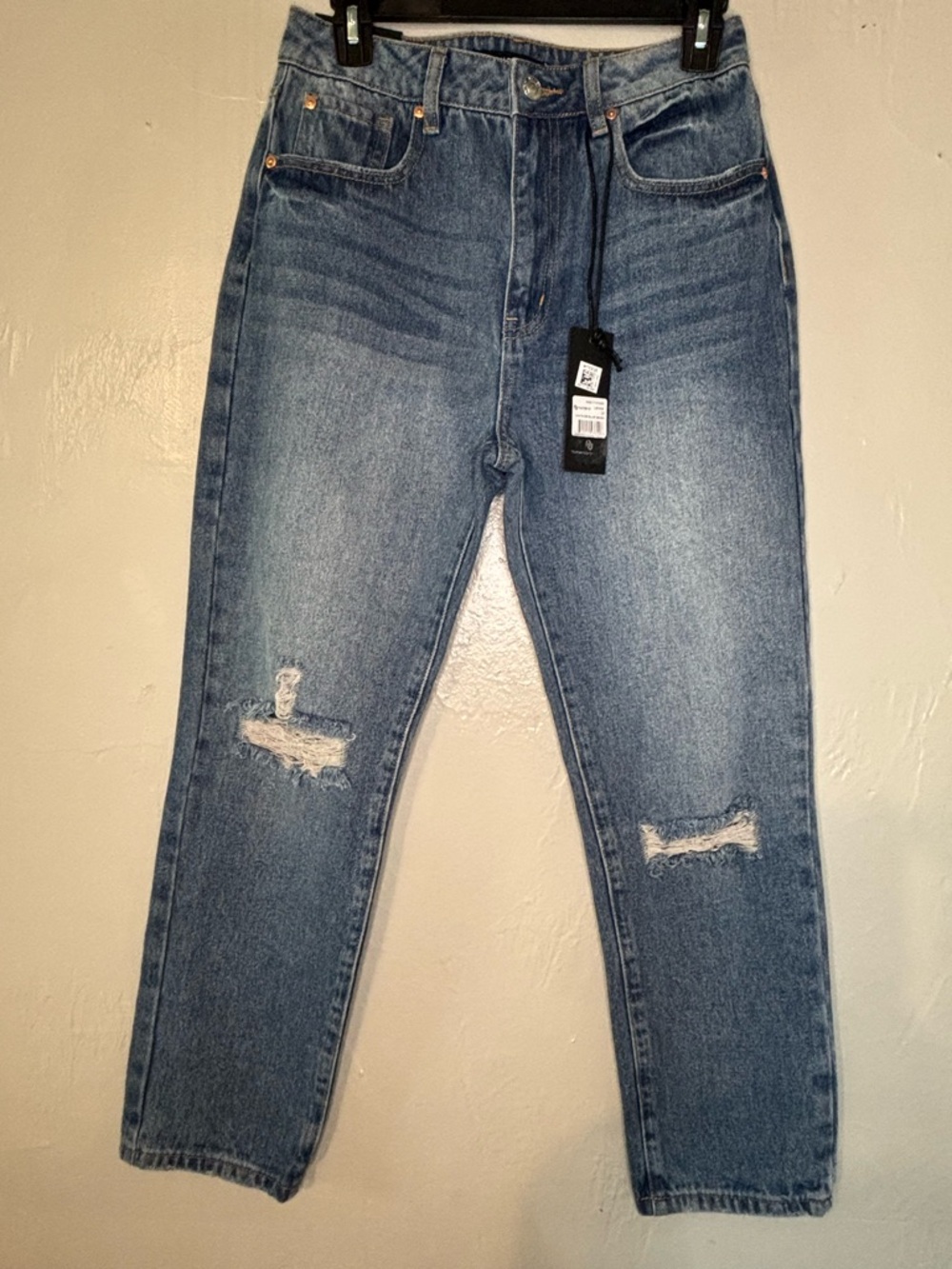 Numero Women’s  Blue Distressed Jeans size 27